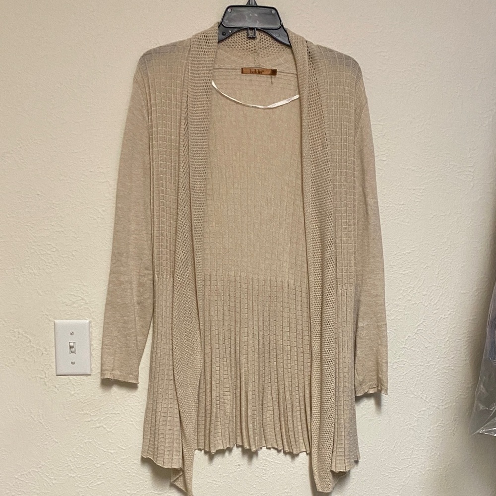 Belldini Beige Women's Cardigan Sweater